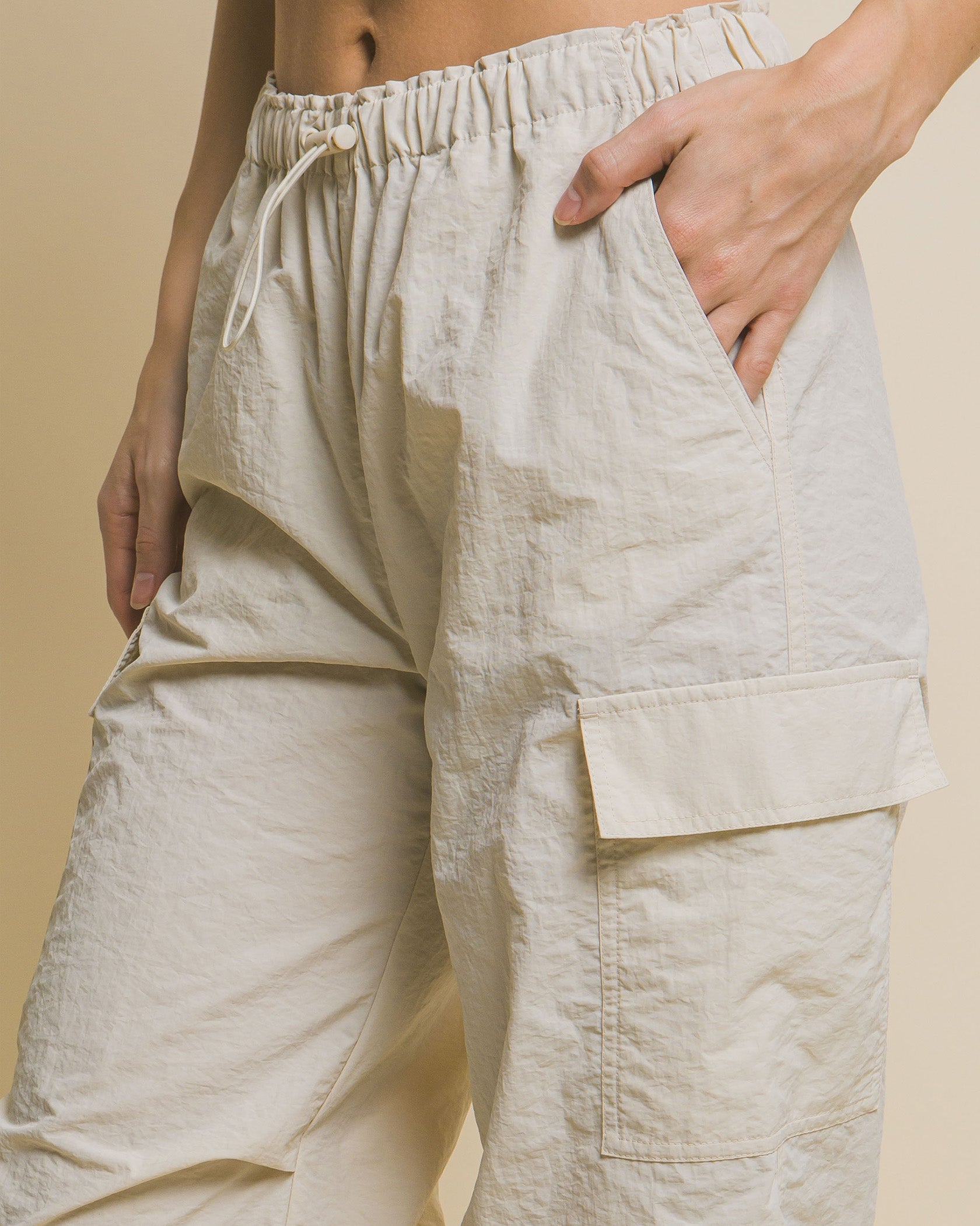 LOOSE FIT PARACHUTE CARGO PANTS-3